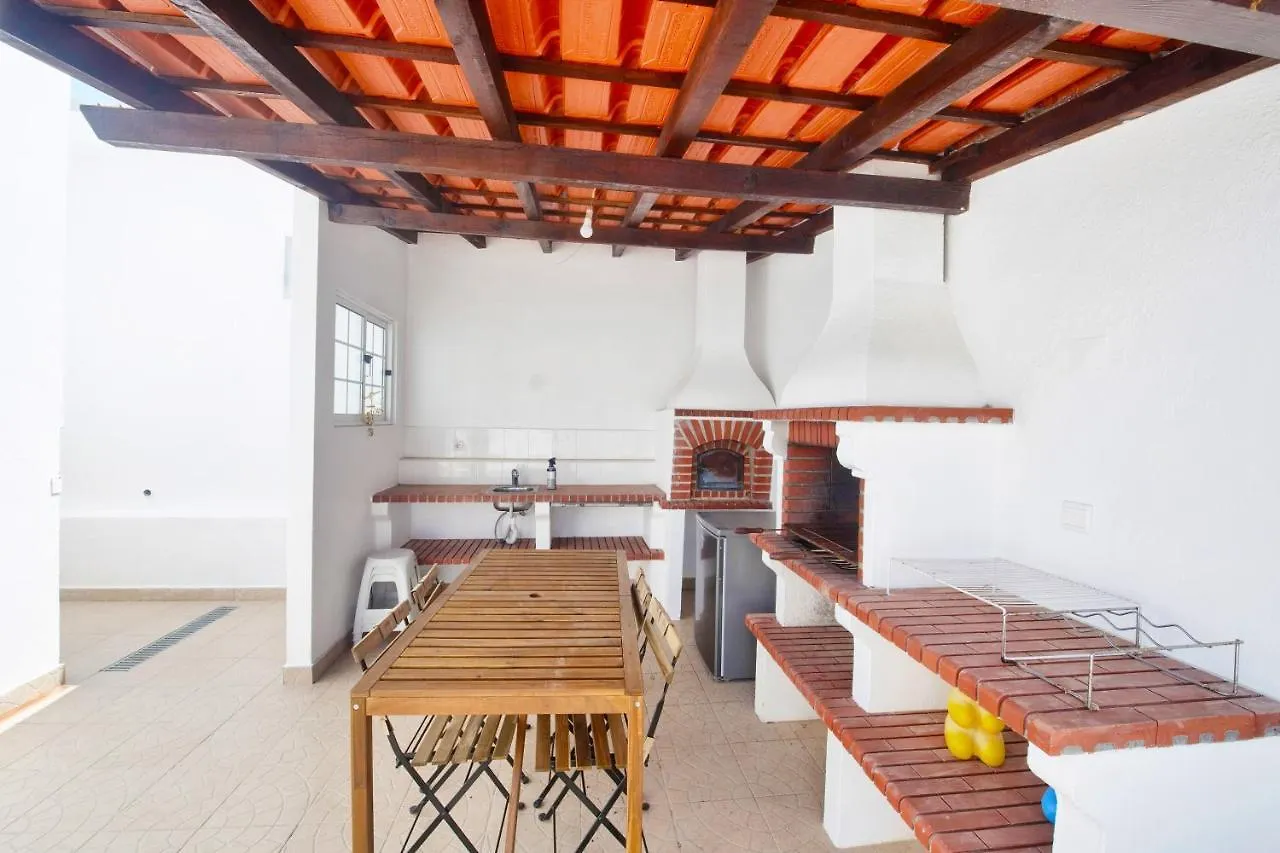 Happy Holiday Cascais - Parede Apartment Portugal